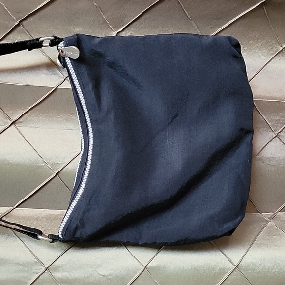 VGUC- Baggallini Special Edition ‘Large Zipper’ Nylon Crossbody - Picture 5 of 9